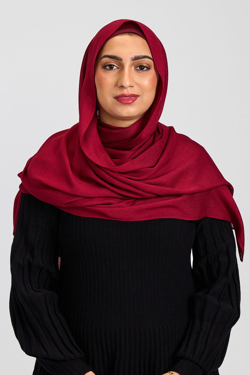 Modal Hijab Set Ruby Red