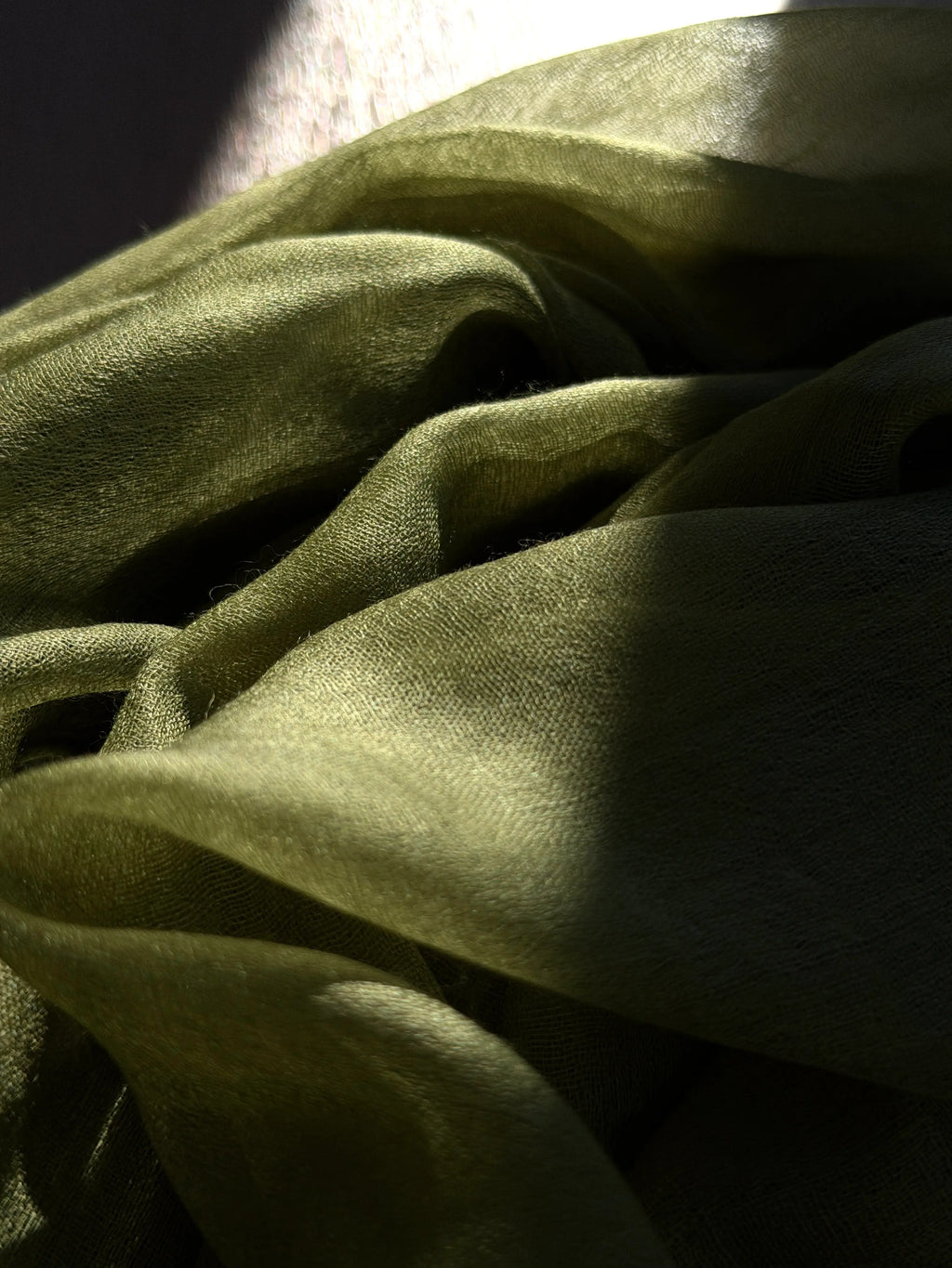 Oversized Featherweight 100% Cashmere Shawl