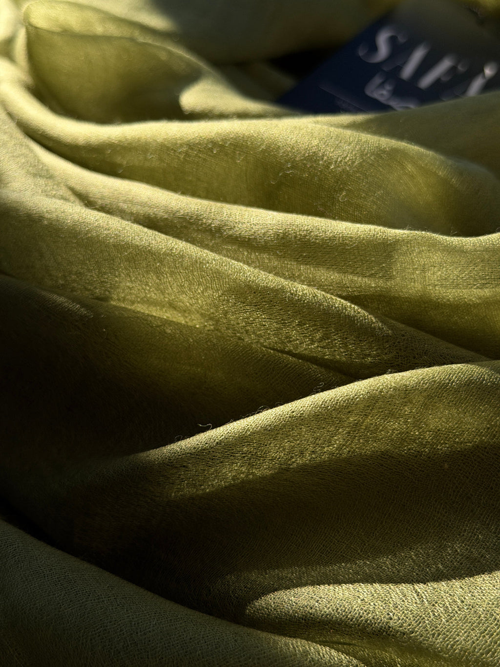 Oversized Featherweight 100% Cashmere Shawl